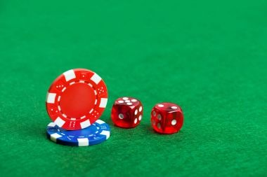 Roulette live dealer spinning table
